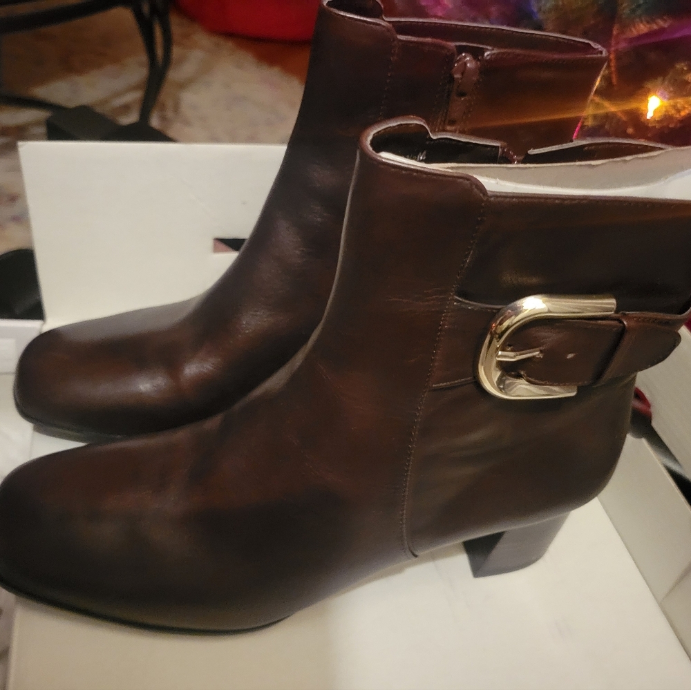 Nine West Women's Poppyo Mochachi M Ankle Boots 7.5 - Picture 7 of 10